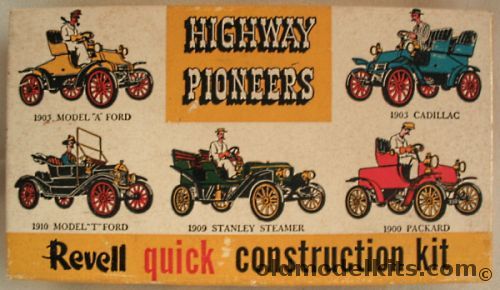 Revell 1/32 1909 Stanley Steamer - Highway Pioneers, H34-69 plastic model kit